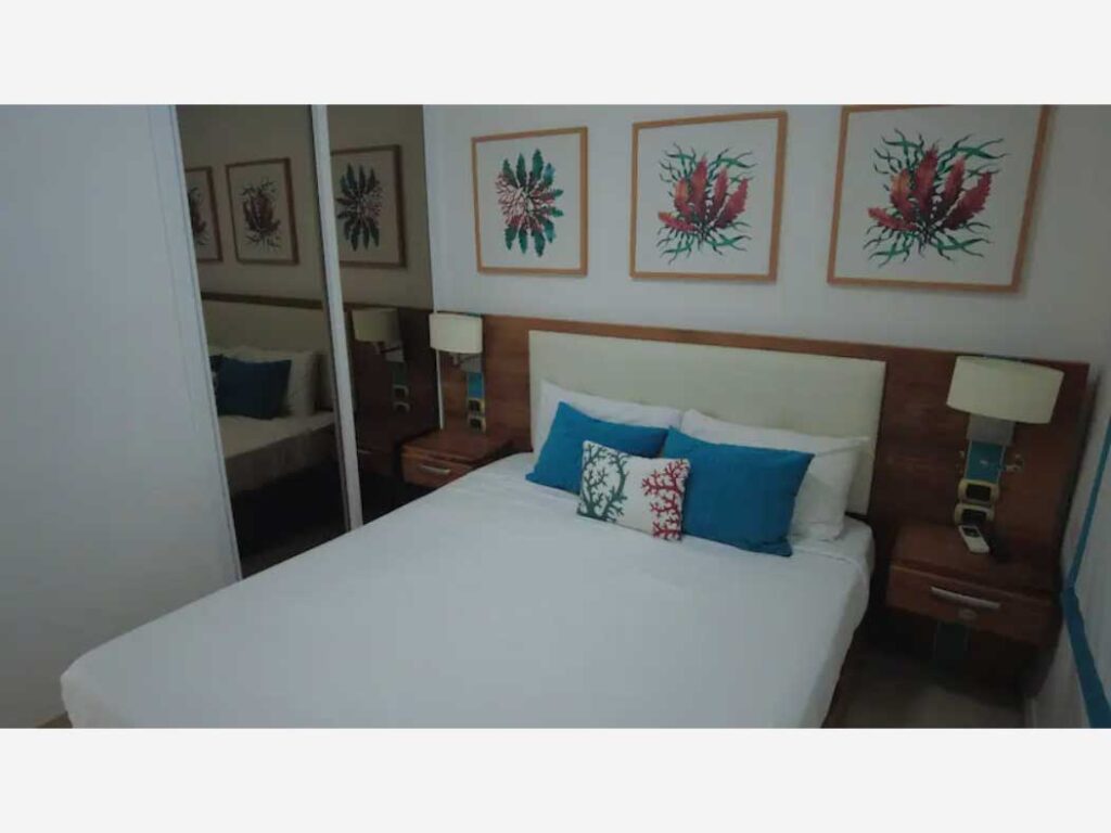 Cana Rock 2BR penthouse jacuzzi + infinity pool