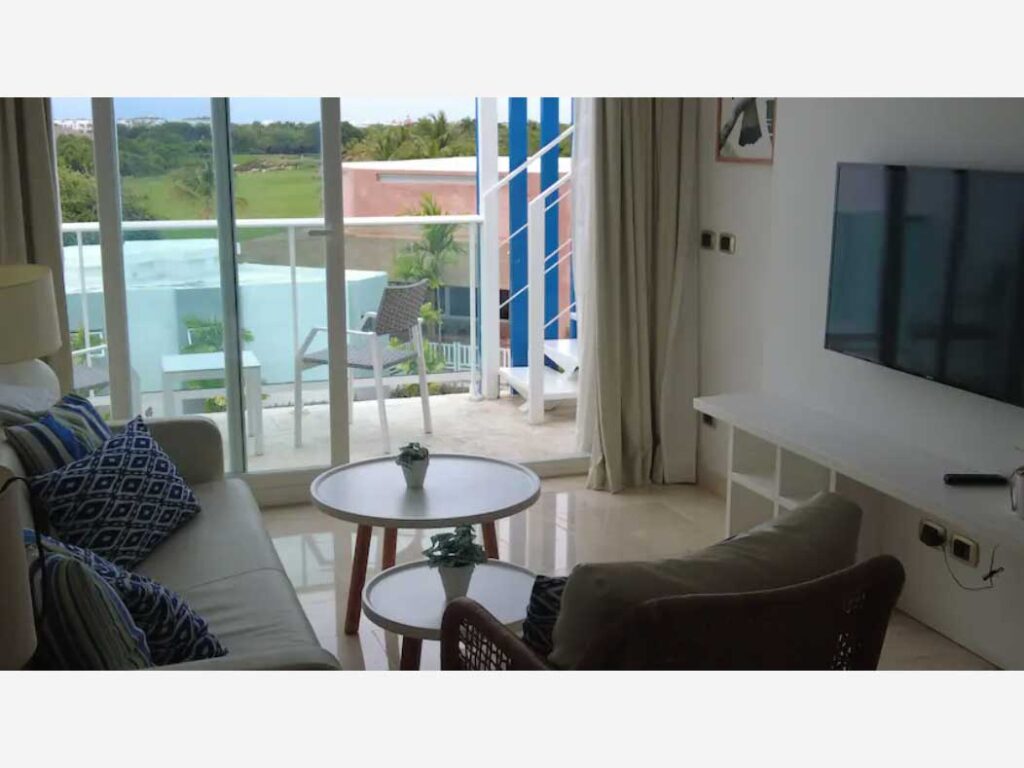 Cana Rock 2BR penthouse jacuzzi + infinity pool