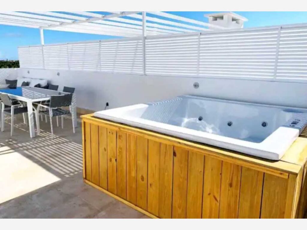 Cana Rock 2BR penthouse jacuzzi + infinity pool