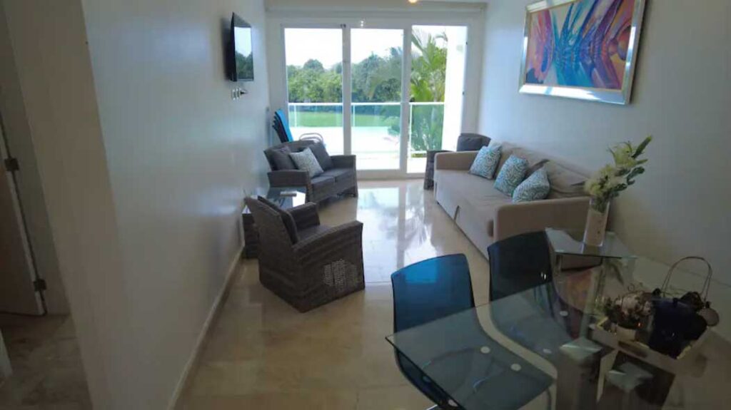 Cana Rock 2BR condo infinity pool + beach: