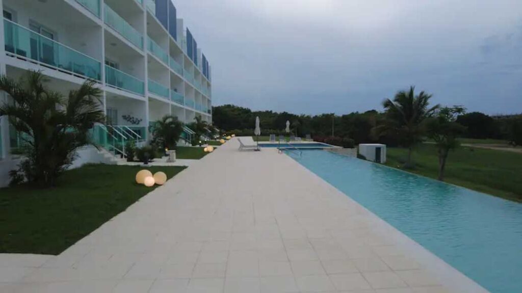 Cana Rock 2BR condo infinity pool + beach: