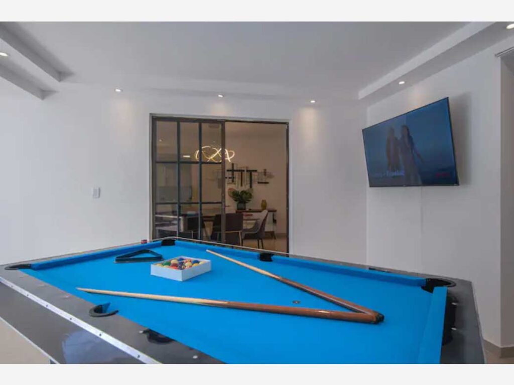 Comfortable 4 Bed Family Home
