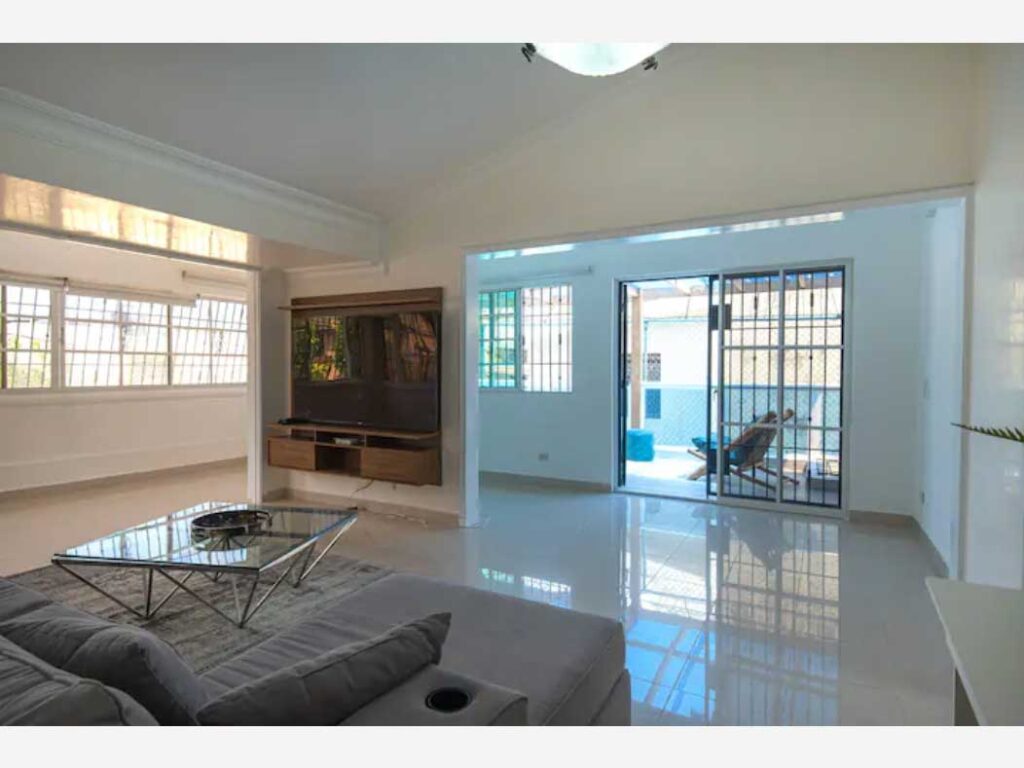 Comfortable 4 Bed Family Home