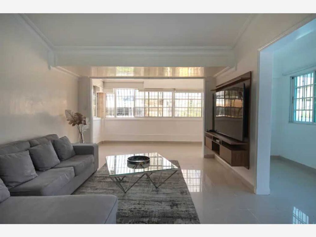 Comfortable 4 Bed Family Home