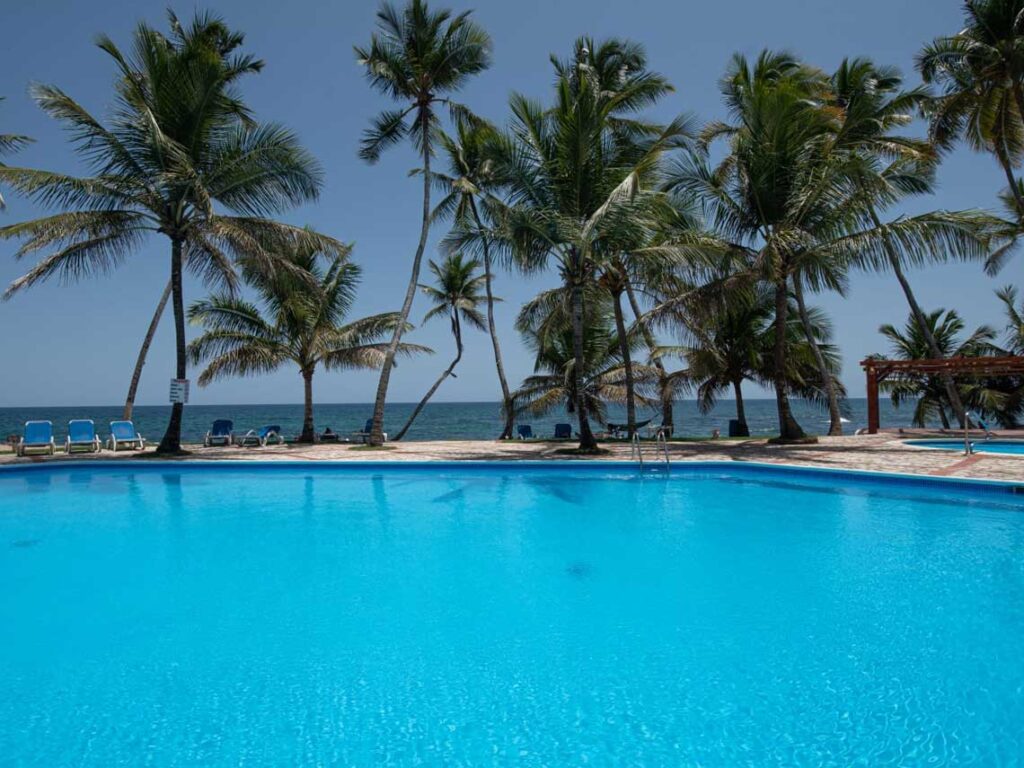 Ocean front 2-bedroom rental unit with pool
