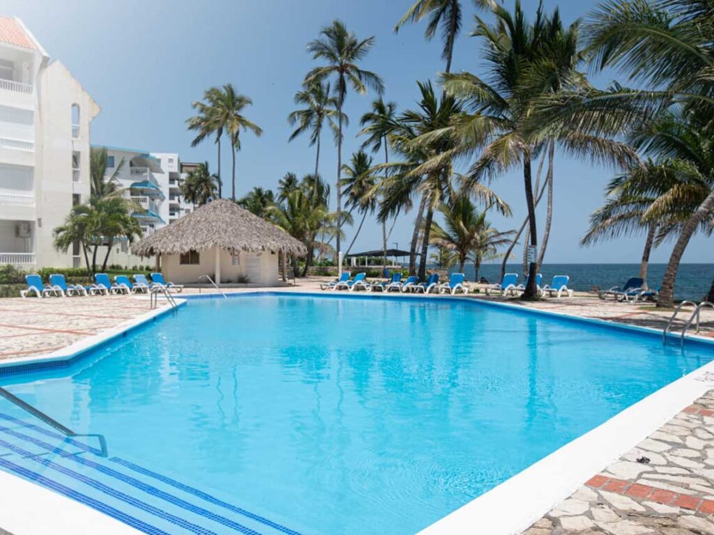 Ocean front 2-bedroom rental unit with pool