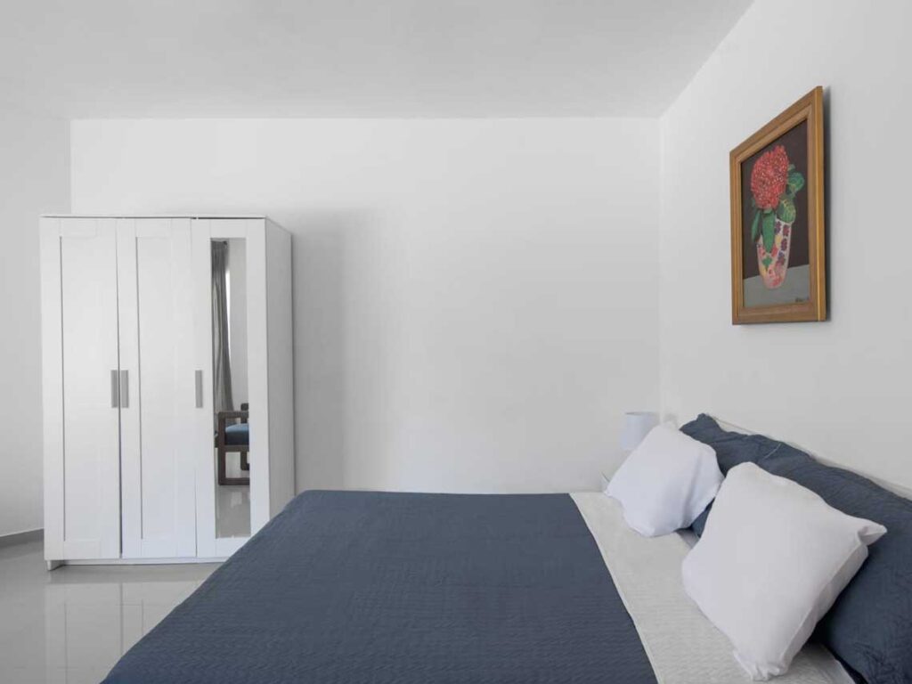 Ocean front 2-bedroom rental unit with pool