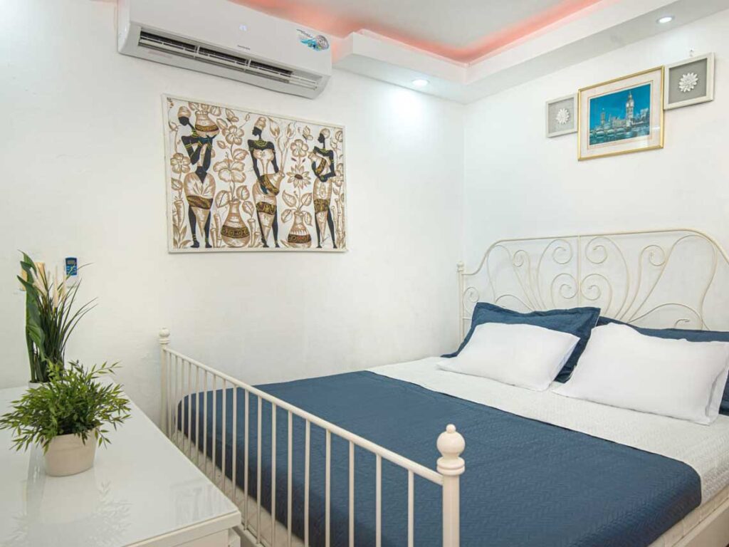 Ocean front 2-bedroom rental unit with pool