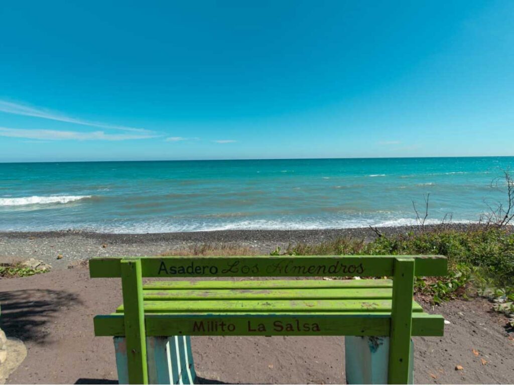 Villa with Pool, Jacuzzi & 3 minutes to the beach