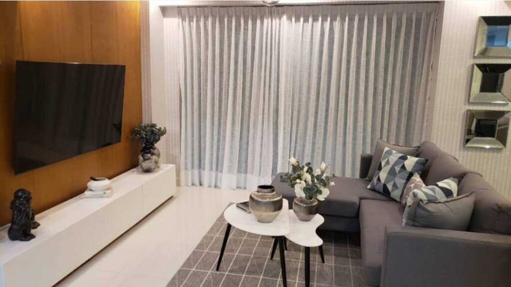 Adorable one bedroom apartment with pool