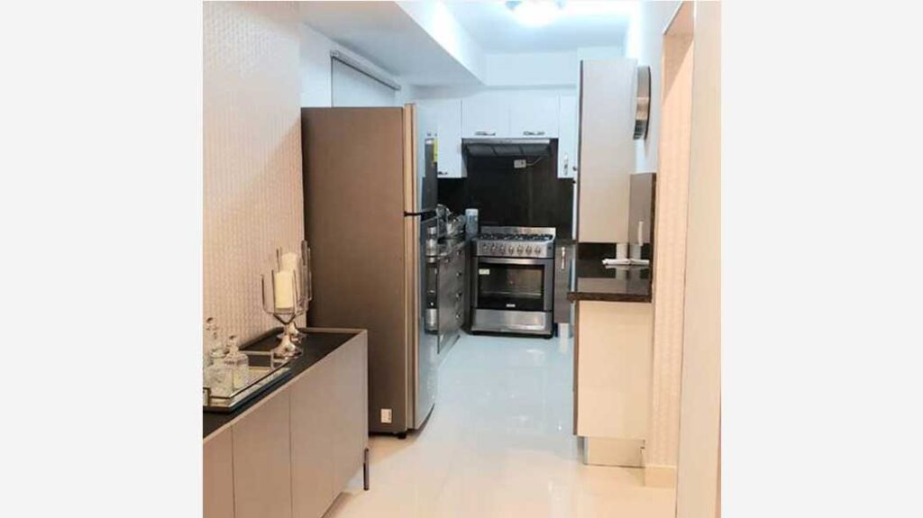 Adorable one bedroom apartment with pool
